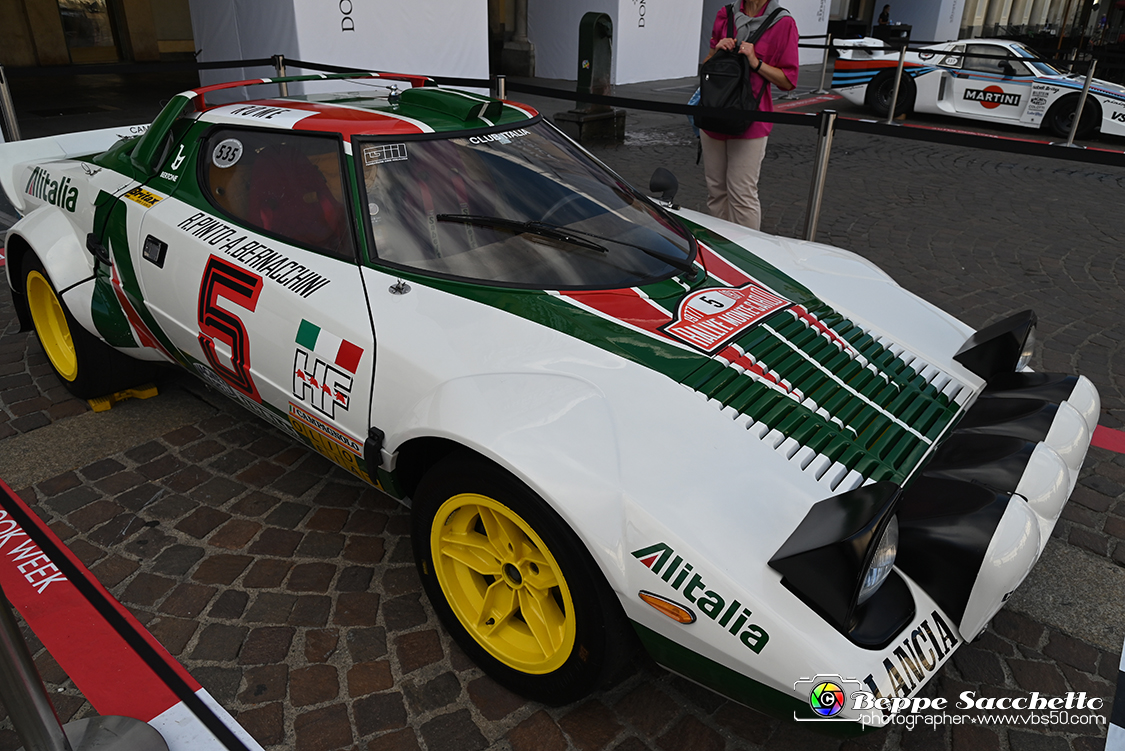 VBS_3843 - Autolook Week - Le auto in Piazza San Carlo.jpg